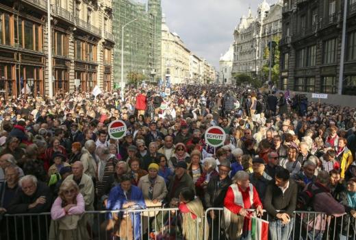 Hiljade Mađara protestovalo protiv kršenja medijskih sloboda