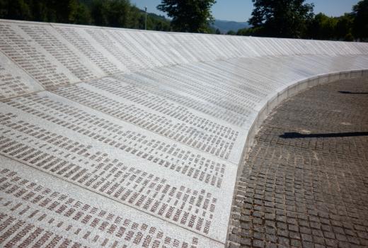Društvene mreže će uklanjati sadržaj kojim se negira genocid u Srebrenici