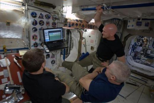 nasa astronauti gledaju svjetsko prvenstvo u fudbalu