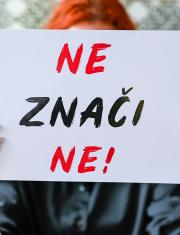 'Bolje da šutim nego da stvaram probleme': Kako redakcije štite počinioce, a ne novinarke